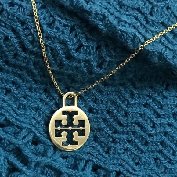 Tory Burch Charm - Picture 3 of 13